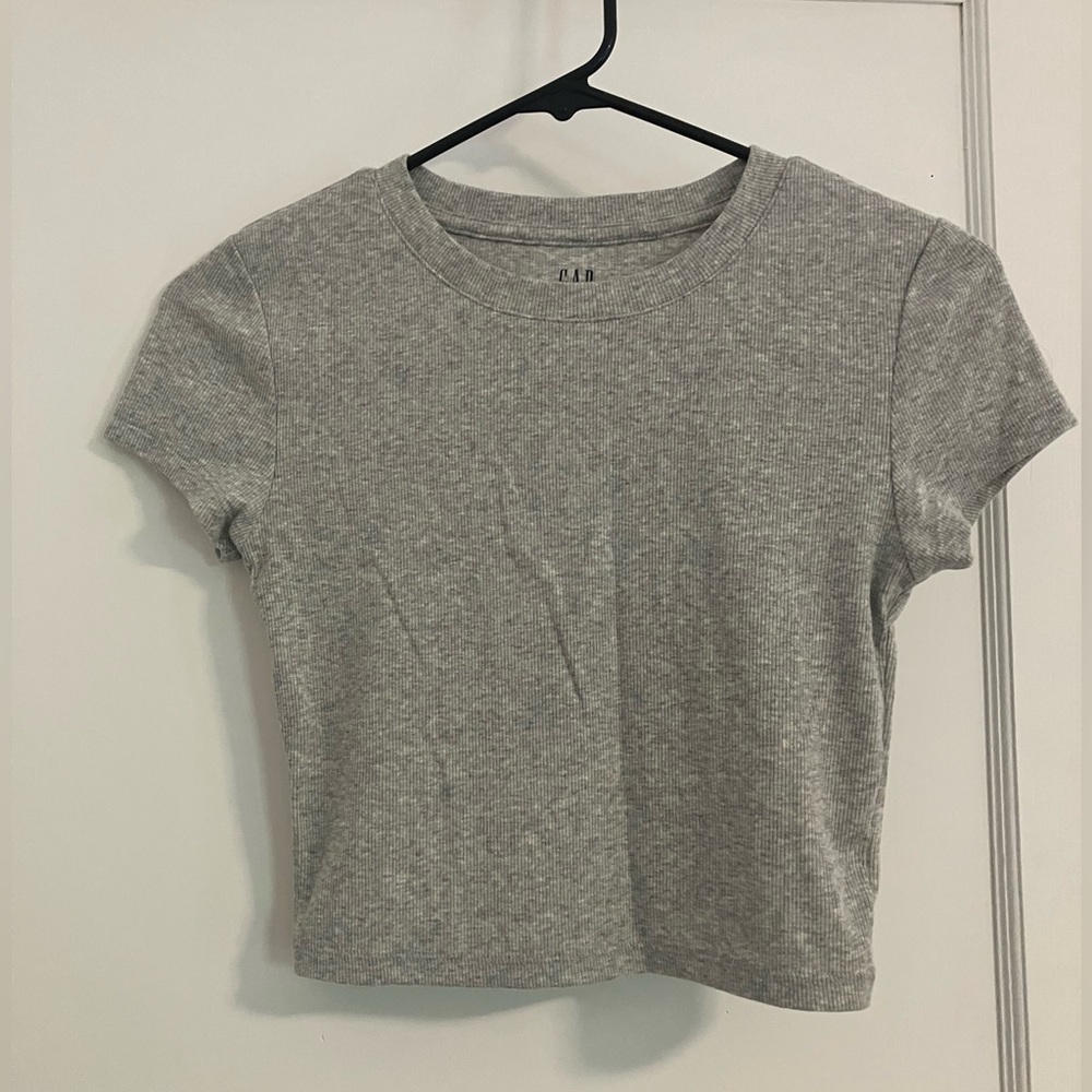 Gap ribbed cropped tee size xs